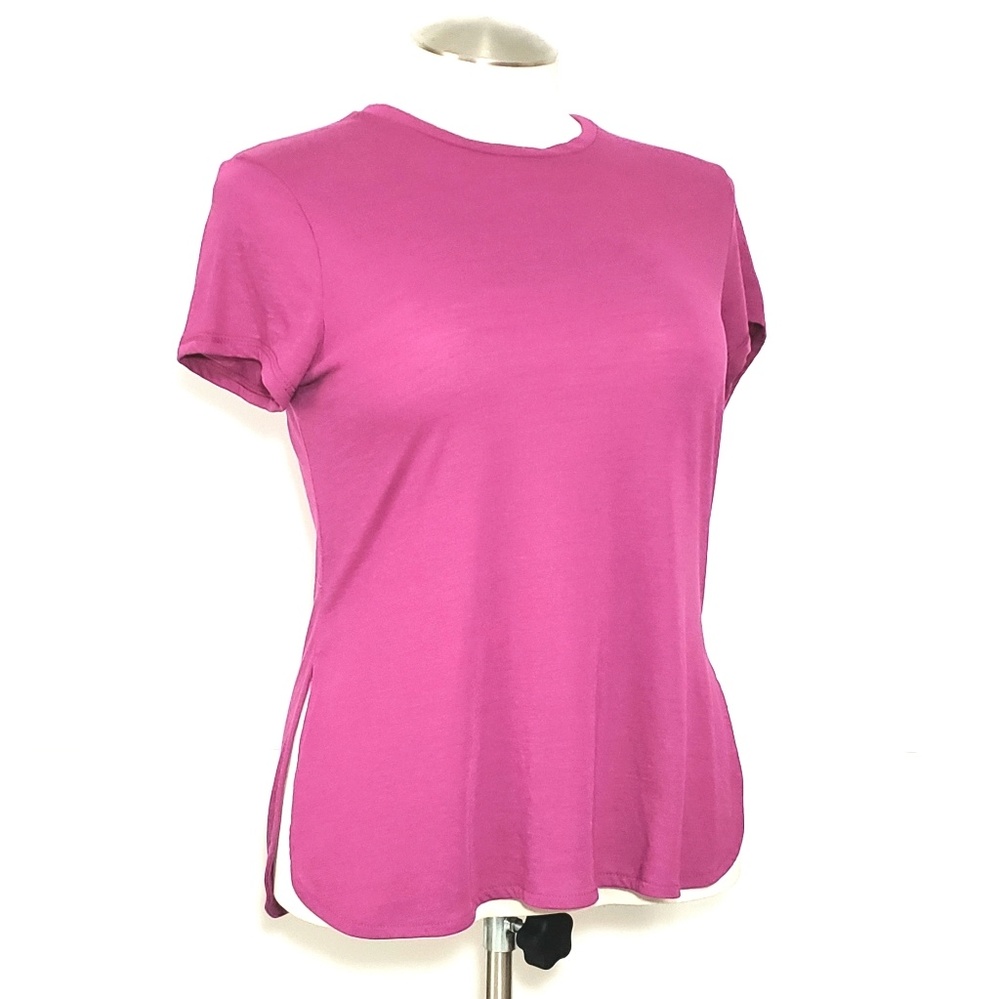 Athletic Works Cranberry T-Shirt with Side Slits